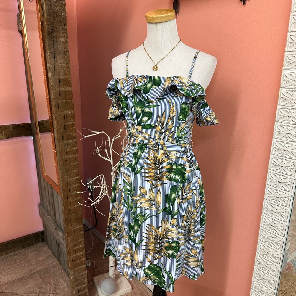 NEW! DAVI & DANI Leaf Tropical Print Ruffle Dress